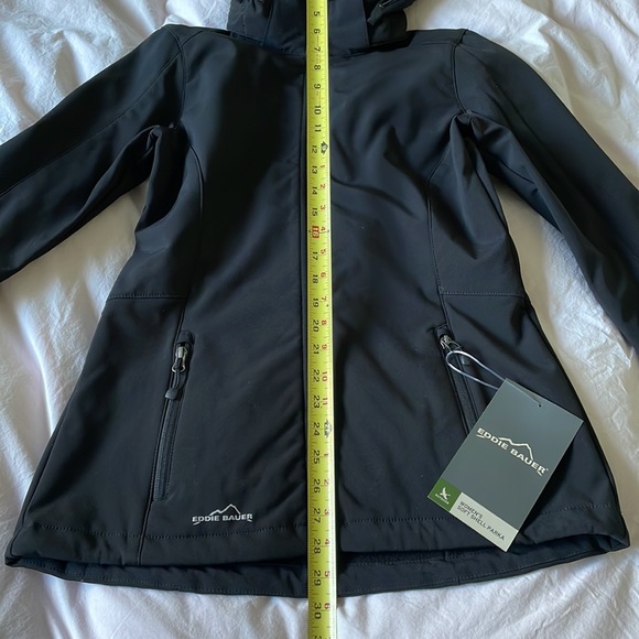 ⭐️NWT⭐️ | Black soft shell parka- Eddie Bauer - Picture 11 of 13
